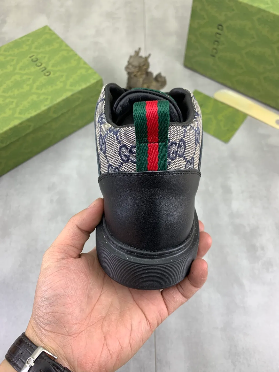 Men's men's shoes 💰P440💰 [New model] (GUCCI) official website's latest 🎁🎁casual and fashionable men's shoes 👟, hot style 💥 style is simple and elegant, exclusive for trendy men. Unique official website's latest brand double G elements Original 👑Gucci decoration, fashionable and generous, the fabric is original frosted calfskin✅Fully imported first-layer pigskin lining, the official website specifies wear-resistant, lightweight original rubber casual outsole, the classic model is taken in real life🎬38-44 2️⃣ colors available